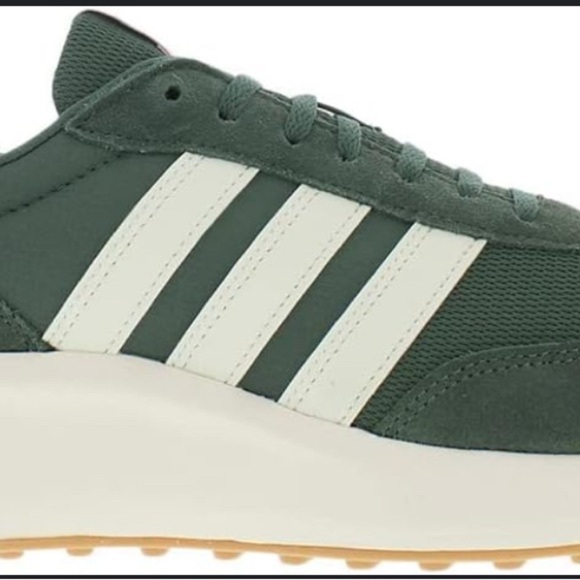 Adidas Green and Cream Classic Sneakers with Suede Finish - Picture 2 of 16